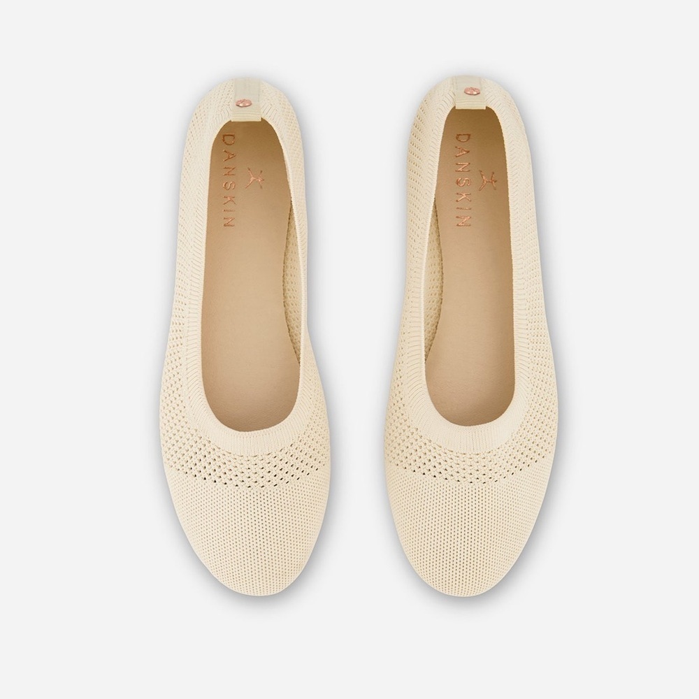 Danskin Vision Women's Vanilla Cream Ballet Flats Size 6.5